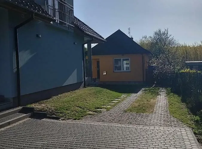 別荘 Slonecznydom Przytór